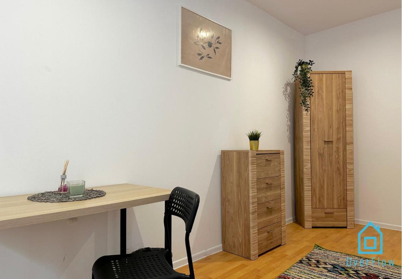 Leaf Room - 20 Minutes To Gdansk Old Town & Seaside Bagian luar foto